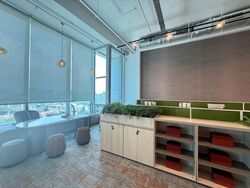 Arc 380 (D8), Office #497343141